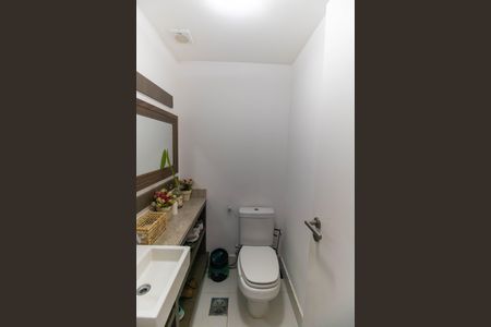 Apartamento para alugar com 117m², 4 quartos e 2 vagas Apartamento para alugar com 117m², 4 quartos e 2 vagasLavabo