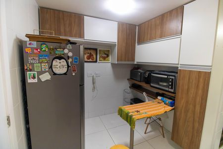 Apartamento para alugar com 117m², 4 quartos e 2 vagas Apartamento para alugar com 117m², 4 quartos e 2 vagasCozinha