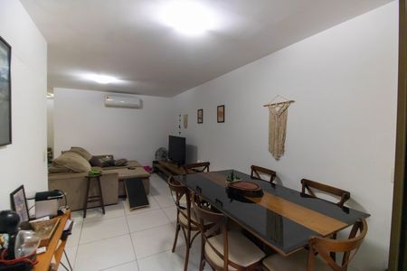 Apartamento para alugar com 117m², 4 quartos e 2 vagas Apartamento para alugar com 117m², 4 quartos e 2 vagasSala