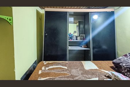 Quarto 1 de casa à venda com 2 quartos, 35m² em Parque Grajau, São Paulo