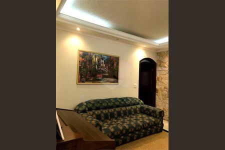 Casa à venda com 3 quartos, 234m² em Vila Margarida, São Paulo