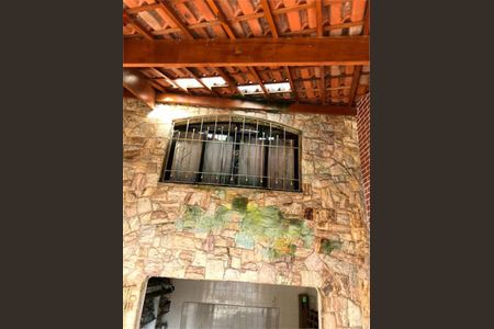 Casa à venda com 3 quartos, 234m² em Vila Margarida, São Paulo