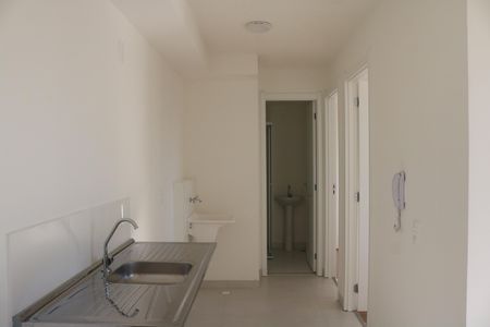 Sala de apartamento à venda com 2 quartos, 38m² em Parque Industrial Tomas Edson, São Paulo