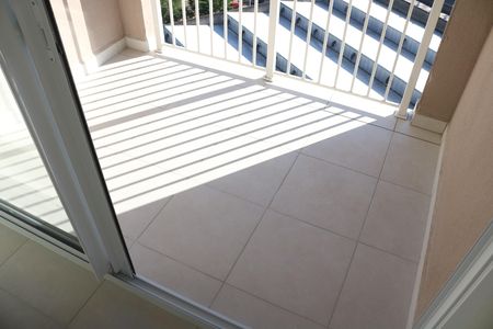 Varanda da Sala de apartamento à venda com 2 quartos, 38m² em Parque Industrial Tomas Edson, São Paulo