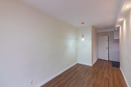 Sala  de apartamento para alugar com 2 quartos, 55m² em Jardim das Flores, Osasco