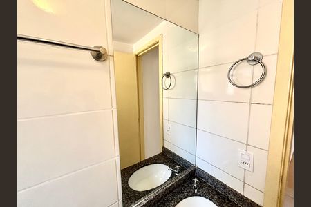 Apartamento para alugar com 48m², 2 quartos e 1 vaga Apartamento para alugar com 48m², 2 quartos e 1 vagaBanheiro