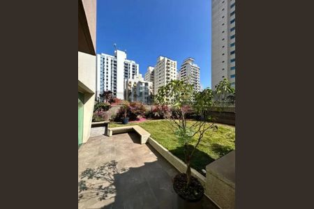 Apartamento à venda com 75m², 2 quartos e 1 vaga
