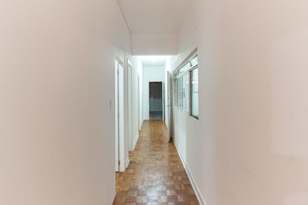 Apartamento à venda com 125m², 3 quartos e sem vaga Apartamento à venda com 125m², 3 quartos e sem vagaCorredor