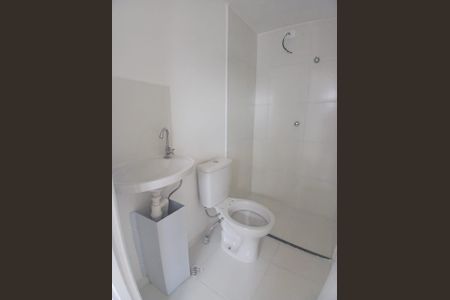 Banheiro  de apartamento para alugar com 1 quarto, 15m² em Vila Arcadia, São Paulo