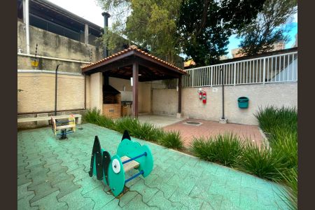 Apartamento para alugar com 40m², 2 quartos e sem vaga