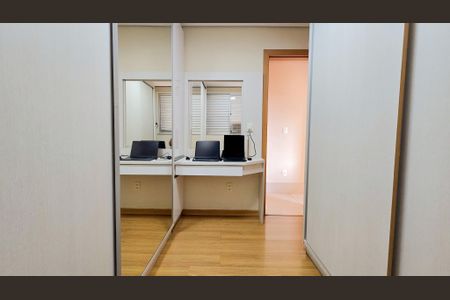 Apartamento à venda com 151m², 3 quartos e 3 vagas