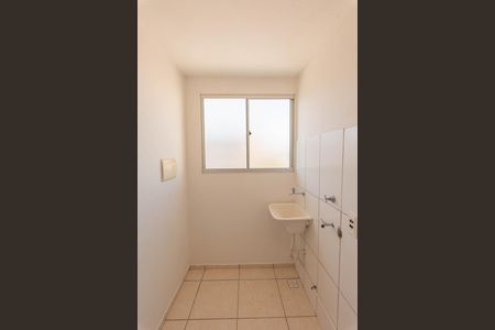 Área de Serviço de apartamento para alugar com 2 quartos, 48m² em Parque das Constelações, Campinas