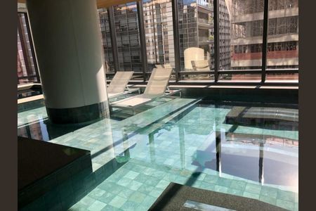 Apartamento à venda com 41m², 1 quarto e 1 vaga