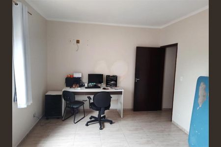 Casa à venda com 257m², 3 quartos e 2 vagas
