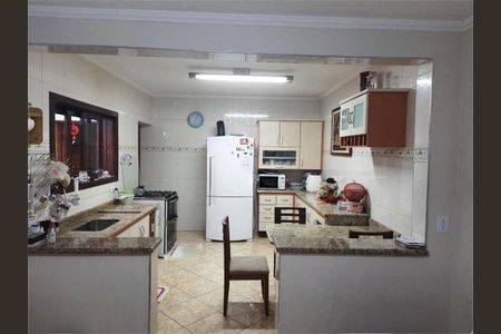Casa à venda com 257m², 3 quartos e 2 vagas