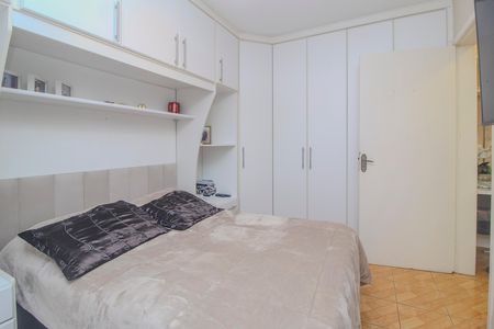 Quarto de apartamento à venda com 1 quarto, 55m² em Tristeza, Porto Alegre