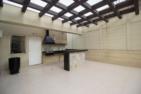 Apartamento à venda com 57m², 2 quartos e 1 vaga Apartamento à venda com 57m², 2 quartos e 1 vagaÁrea comum - Churrasqueira