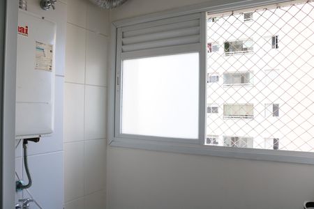 Apartamento para alugar com 70m², 3 quartos e 1 vagaÁrea de Serviço