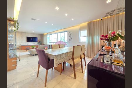 Sala  de apartamento à venda com 3 quartos, 128m² em Lourdes, Belo Horizonte