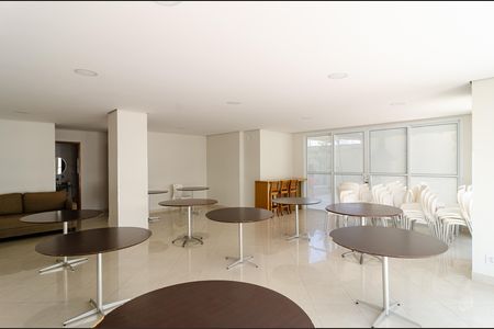 Apartamento à venda com 79m², 3 quartos e 2 vagas Apartamento à venda com 79m², 3 quartos e 2 vagasSalão de Festas