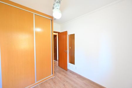 Apartamento à venda com 79m², 3 quartos e 2 vagas Apartamento à venda com 79m², 3 quartos e 2 vagasQuarto 3