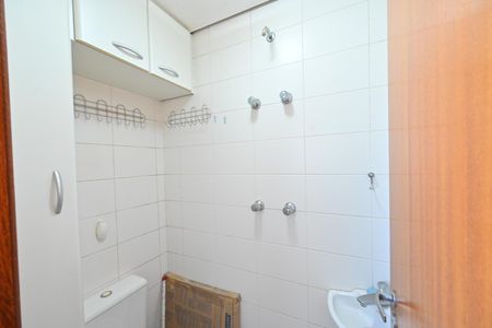 Apartamento à venda com 79m², 3 quartos e 2 vagas Apartamento à venda com 79m², 3 quartos e 2 vagasBanheiro de serviço
