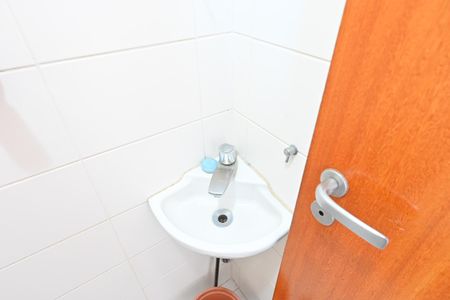 Apartamento à venda com 79m², 3 quartos e 2 vagas Apartamento à venda com 79m², 3 quartos e 2 vagasBanheiro de serviço