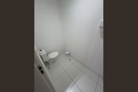 Apartamento à venda com 43m², 2 quartos e 1 vaga Apartamento à venda com 43m², 2 quartos e 1 vagaBanheiro
