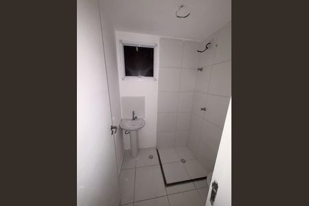 Apartamento à venda com 43m², 2 quartos e 1 vaga Apartamento à venda com 43m², 2 quartos e 1 vagaBanheiro