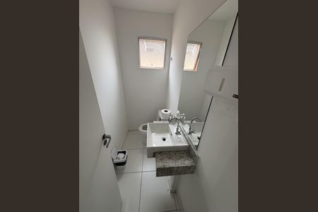 Apartamento à venda com 43m², 2 quartos e 1 vaga Apartamento à venda com 43m², 2 quartos e 1 vagaBanheiro