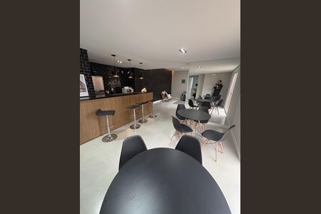 Apartamento à venda com 43m², 2 quartos e 1 vaga Apartamento à venda com 43m², 2 quartos e 1 vagaÁrea externa