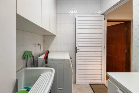 Casa para alugar com 500m², 4 quartos e 4 vagas Casa para alugar com 500m², 4 quartos e 4 vagasÁrea de serviço
