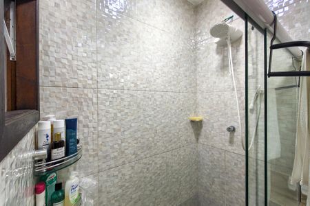 Casa para alugar com 500m², 4 quartos e 4 vagas Casa para alugar com 500m², 4 quartos e 4 vagasBanheiro da suite