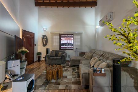 Casa para alugar com 500m², 4 quartos e 4 vagas