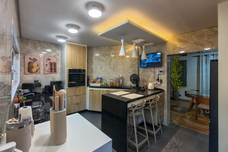 Casa para alugar com 500m², 4 quartos e 4 vagas Casa para alugar com 500m², 4 quartos e 4 vagasCozinha