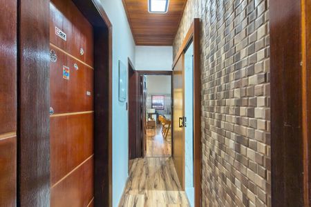 Casa para alugar com 500m², 4 quartos e 4 vagas Casa para alugar com 500m², 4 quartos e 4 vagasCorredor