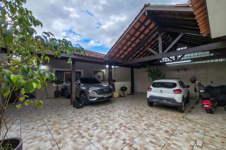 Casa para alugar com 500m², 4 quartos e 4 vagas Casa para alugar com 500m², 4 quartos e 4 vagasGaragem