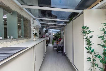 Casa para alugar com 500m², 4 quartos e 4 vagas Casa para alugar com 500m², 4 quartos e 4 vagasEscritório