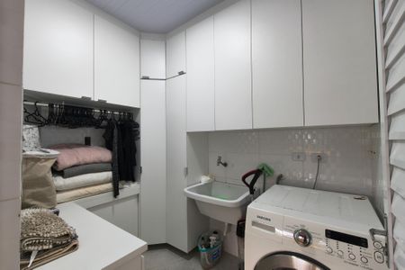 Casa para alugar com 500m², 4 quartos e 4 vagas Casa para alugar com 500m², 4 quartos e 4 vagasÁrea de Serviço