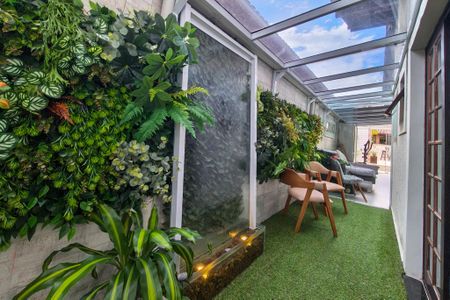 Casa para alugar com 500m², 4 quartos e 4 vagas Casa para alugar com 500m², 4 quartos e 4 vagasHall lateral