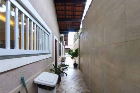 Casa para alugar com 500m², 4 quartos e 4 vagas Casa para alugar com 500m², 4 quartos e 4 vagasCorredor