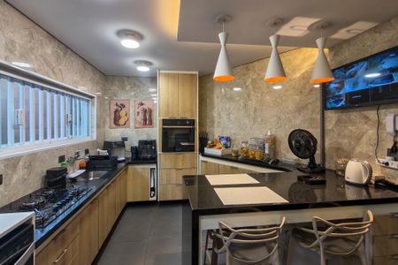 Casa para alugar com 500m², 4 quartos e 4 vagas Casa para alugar com 500m², 4 quartos e 4 vagasCozinha