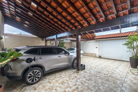 Casa para alugar com 500m², 4 quartos e 4 vagas Casa para alugar com 500m², 4 quartos e 4 vagasGaragem