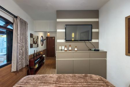 Casa para alugar com 500m², 4 quartos e 4 vagas Casa para alugar com 500m², 4 quartos e 4 vagasSuite 2