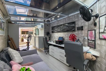 Casa para alugar com 500m², 4 quartos e 4 vagas Casa para alugar com 500m², 4 quartos e 4 vagasEscritório