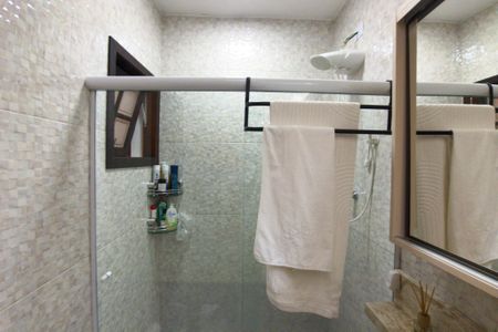 Casa para alugar com 500m², 4 quartos e 4 vagas Casa para alugar com 500m², 4 quartos e 4 vagasBanheiro da suite