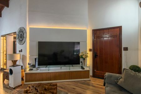 Casa para alugar com 500m², 4 quartos e 4 vagas