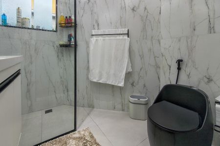 Casa para alugar com 500m², 4 quartos e 4 vagas Casa para alugar com 500m², 4 quartos e 4 vagasBanheiro