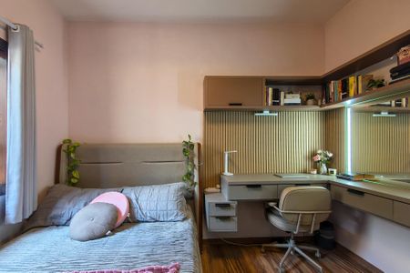 Casa para alugar com 500m², 4 quartos e 4 vagas Casa para alugar com 500m², 4 quartos e 4 vagasQuarto