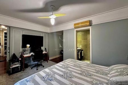 Casa à venda com 224m², 4 quartos e 5 vagas
